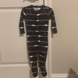 Old Navy 6-12mo Infant Boys Zip Footie Pajamas